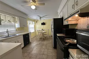 6120 Farm Pond Ln, Charlotte, NC 28212 - Photo 8