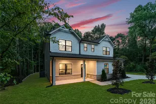 13103 Blacksmith Ct, Matthews, NC 28105 - Photo 2