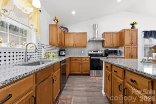 1520 Allison Watts Rd, Franklin, NC 28734 - Photo 8