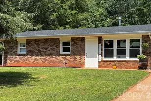 143 Mountain View St, Forest City, NC 28043 - Photo 2