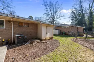 532 Blendwood Dr, Charlotte, NC 28215 - Photo 18