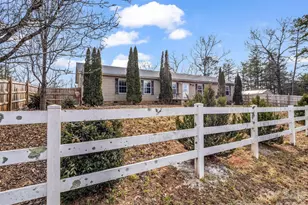 865 Boland Dr, Lake Lure, NC 28746 - Photo 2