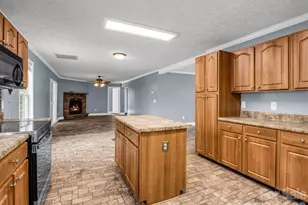 865 Boland Dr, Lake Lure, NC 28746 - Photo 22