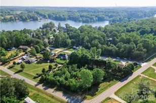 6914 Little Mountain Rd, Sherrills Ford, NC 28673 - Photo 10