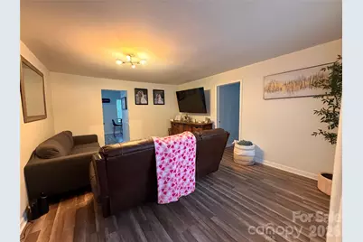 934 S Chestnut Street, Gastonia, NC 28054 - Photo 2