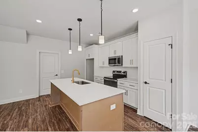 564 W Wilson Avenue, Mooresville, NC 28115 - Photo 8