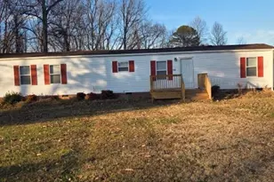 825 Mountain Crest Dr, Kings Mountain, NC 28086 - Photo 1