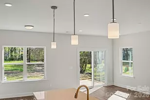 566 W Wilson Ave, Mooresville, NC 28115 - Photo 10