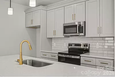 566 W Wilson Avenue, Mooresville, NC 28115 - Photo 12