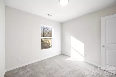 907 W Georgia Avenue, Bessemer City, NC 28016 - Photo 30