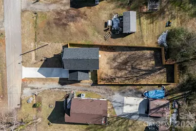 907 W Georgia Avenue, Bessemer City, NC 28016 - Photo 42