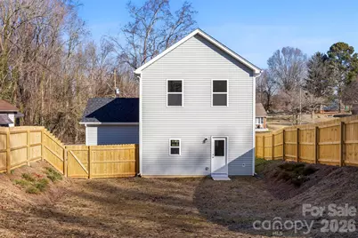907 W Georgia Avenue, Bessemer City, NC 28016 - Photo 36