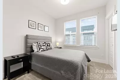 648 W End Drive, Charlotte, NC 28208 - Photo 40