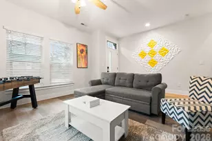 648 W End Dr, Charlotte, NC 28208 - Photo 10