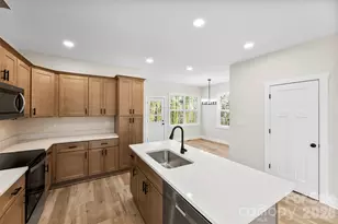 207 Putnam St, Shelby, NC 28152 - Photo 6