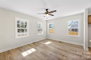 207 Putnam St, Shelby, NC 28152 - Photo 6