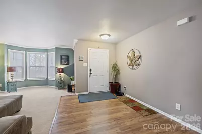 6127 Blue Ash Lane, Charlotte, NC 28215 - Photo 2