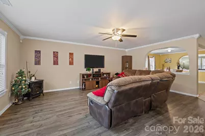 6127 Blue Ash Lane, Charlotte, NC 28215 - Photo 12