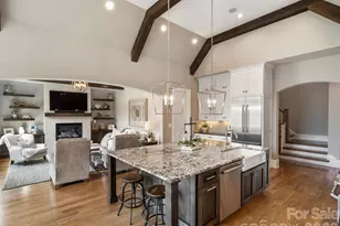 104 Crest Ct, Matthews, NC 28104 - Photo 18