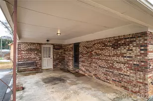 1507 Edgewood Rd, Bessemer City, NC 28016 - Photo 4