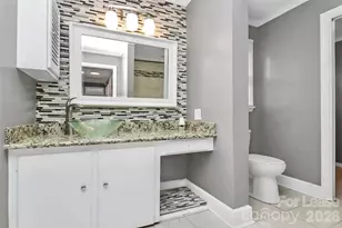 8101 Kerrybrook Cir, Charlotte, NC 28214 - Photo 12