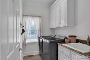 7716 Seton House Ln, Charlotte, NC 28277 - Photo 34