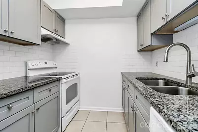 430 Queens Road #711, Charlotte, NC 28207 - Photo 10