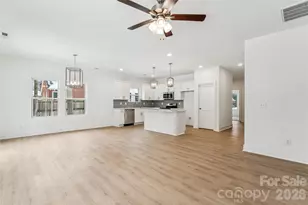 216 Magnolia St, Statesville, NC 28677 - Photo 8