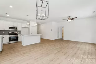 216 Magnolia St, Statesville, NC 28677 - Photo 12