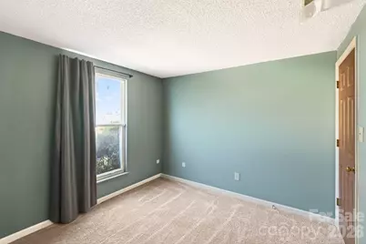 5620 Running Wood Lane, Charlotte, NC 28215 - Photo 32