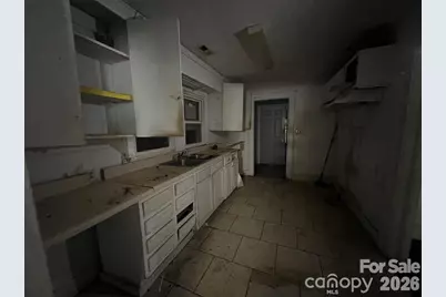 345 Bradford Drive, Charlotte, NC 28208 - Photo 8