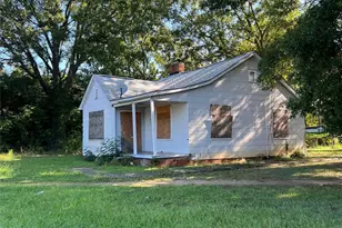 345 Bradford Dr, Charlotte, NC 28208 - Photo 2