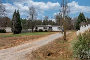 157 Broad Meadow Dr, Statesville, NC 28677 - Photo 4