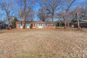 117 Autumn Ln, Harrisburg, NC 28075 - Photo 2