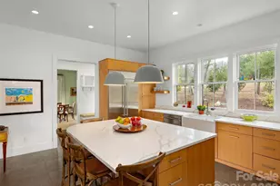 206 Kelmscott Ln, Asheville, NC 28803 - Photo 16