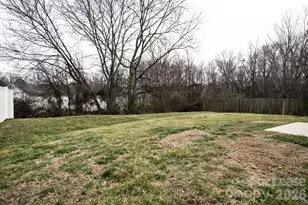 9224 Aloysia Ln, Charlotte, NC 28269 - Photo 2