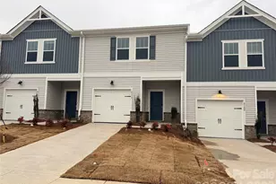 8112 Hidden Spgs Trl, Charlotte, NC 28216 - Photo 1