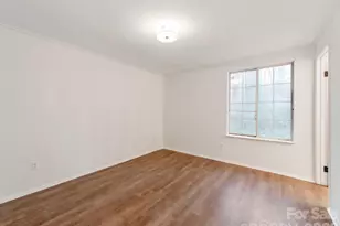 7829 Cloughy Cir, Charlotte, NC 28212 - Photo 16