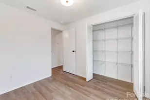 7829 Cloughy Cir, Charlotte, NC 28212 - Photo 22