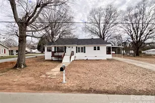 307 Arey Ave, Albemarle, NC 28001 - Photo 2