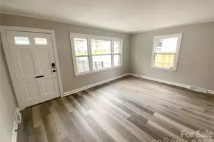 2122 Kilborne Dr, Charlotte, NC 28205 - Photo 8