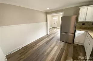2122 Kilborne Dr, Charlotte, NC 28205 - Photo 12