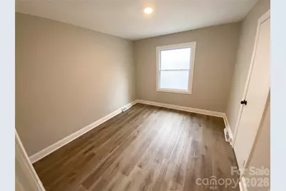 2122 Kilborne Drive, Charlotte, NC 28205 - Photo 4