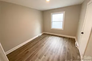 2122 Kilborne Dr, Charlotte, NC 28205 - Photo 4