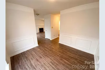 5719 Rocbridge Lane, Charlotte, NC 28208 - Photo 8