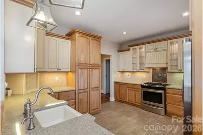 16 Winterberry Drive, Hendersonville, NC 28739 - Photo 14