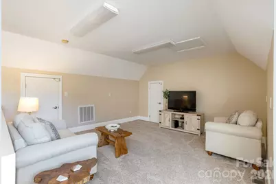 16 Winterberry Drive, Hendersonville, NC 28739 - Photo 34