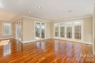 16 Winterberry Dr, Hendersonville, NC 28739 - Photo 4