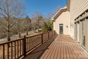16 Winterberry Dr, Hendersonville, NC 28739 - Photo 10