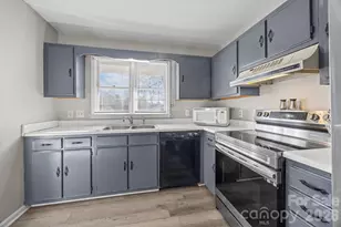 1010 Oakmont Ct, Salisbury, NC 28146 - Photo 14